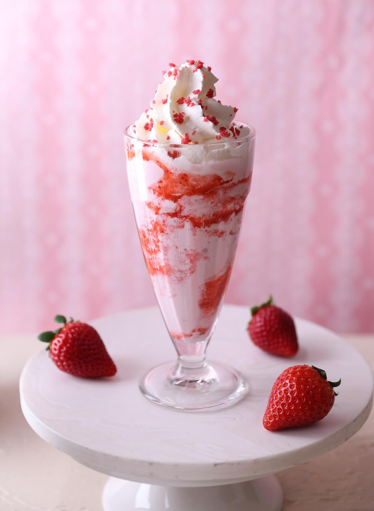 商品画像:シェイク(ストロベリー)